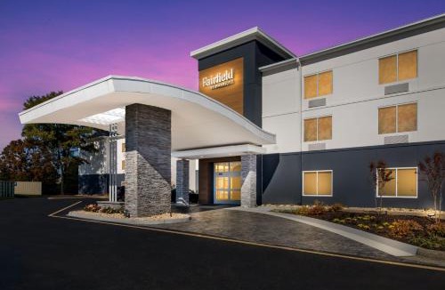 Greenbrier East Hotel | Fairfield by Marriott Inn & Suites Chesapeake