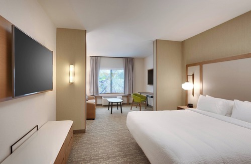 Union Square Hotel | Fairfield by Marriott Inn & Suites Denver West/Federal Center
