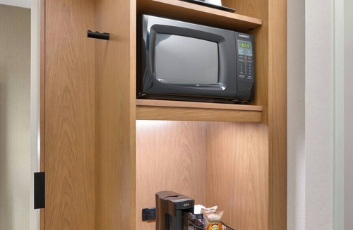 Union Square Hotel | Fairfield by Marriott Inn & Suites Denver West/Federal Center