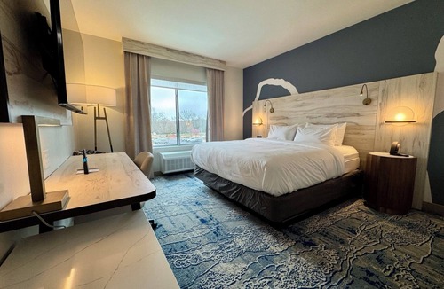 Madison Hotel | Fairfield By Marriott Inn & Suites Athens Madison