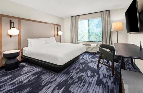 Duluth Hotel | Fairfield by Marriott Inn & Suites Duluth