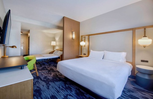 Cortland West Hotel | Fairfield by Marriott Inn & Suites Cortland