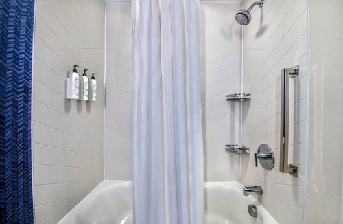 Cortland West Hotel | Fairfield by Marriott Inn & Suites Cortland