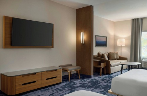 Rohrerstown Hotel | Fairfield By Marriott Inn & Suites Lancaster