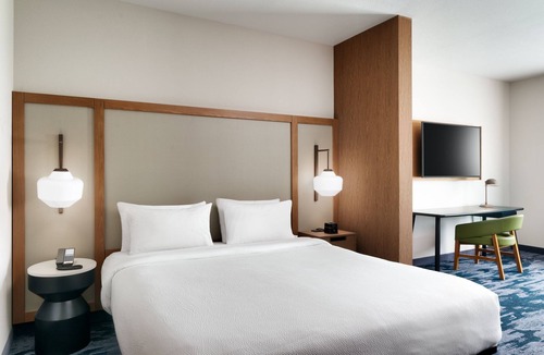 League City Hotel | Fairfield by Marriott Inn & Suites Houston League City