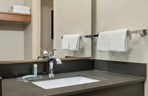 Mount Pleasant Hotel | Fairfield by Marriott Mt Pleasant