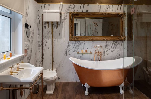 Ayr Hotel | Fairfield House - Ayr