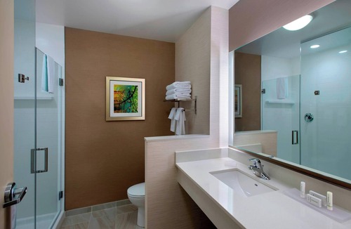 East Syracuse Hotel | Fairfield Inn and Suites by Marriott Syracuse Carrier Circle