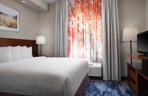 Franklin Park Hotel | Fairfield Inn and Suites by Marriott Austin South