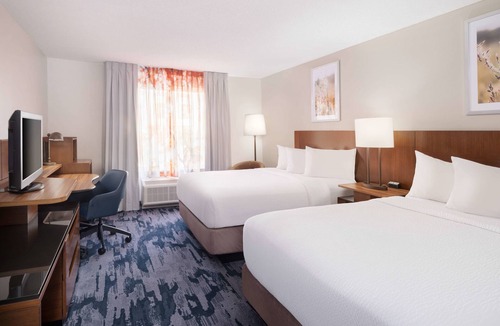 Franklin Park Hotel | Fairfield Inn and Suites by Marriott Austin South