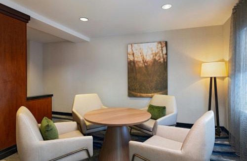 Schertz Hotel | Fairfield Inn and Suites by Marriott San Antonio Northeast/Schertz/RAFB