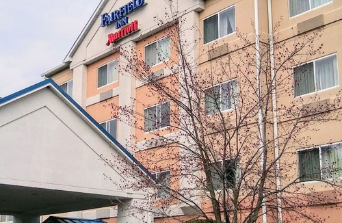 Deptford Hotel | Fairfield Inn by Marriott Deptford