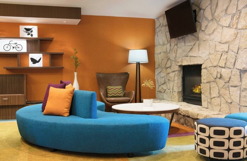 Manhattan Hotel | Fairfield Inn by Marriott Manhattan