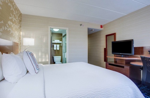 Williston North Hotel | Fairfield Inn by Marriott Burlington Williston
