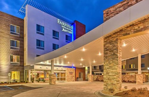 Maryland Heights Hotel | Fairfield Inn & Suites by Marriott St. Louis Westport