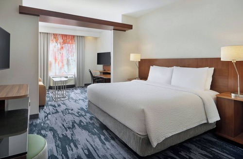 Downtown Niagara Falls Hotel | Fairfield Inn & Suites by Marriott Niagara Falls