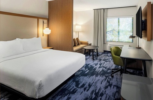 Cedar Rapids Hotel | Fairfield Inn & Suites by Marriott Cedar Rapids North
