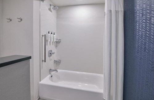 Des Plaines Hotel | Fairfield Inn & Suites by Marriott Chicago O'Hare