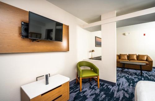 Beaumont Hotel | Fairfield Inn & Suites Beaumont
