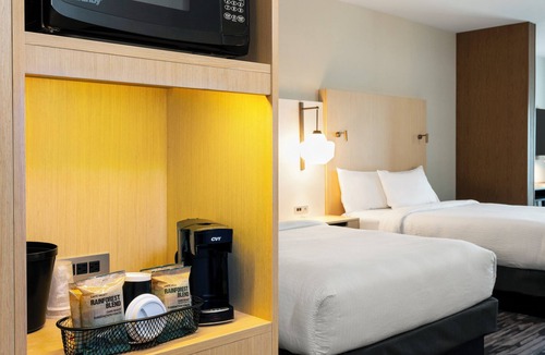 North Bay Hotel | Fairfield Inn & Suites by Marriott North Bay