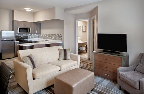 Airdrie Hotel | Fairfield Inn & Suites by Marriott Airdrie