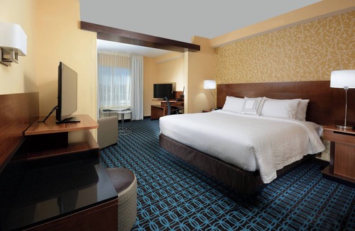 Northeast Raleigh Hotel | Fairfield Inn & Suites by Marriott Raleigh Capital Blvd./I-540