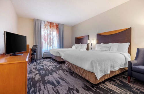 Rockford Hotel | Fairfield Inn & Suites by Marriott Rockford