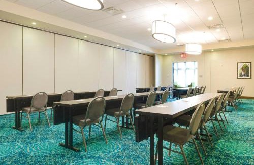 Yamacraw Village Hotel | Fairfield Inn & Suites by Marriott Savannah Downtown Historic District