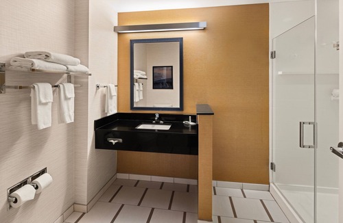 Waterloo Hotel | Fairfield Inn & Suites by Marriott Waterloo Cedar Falls