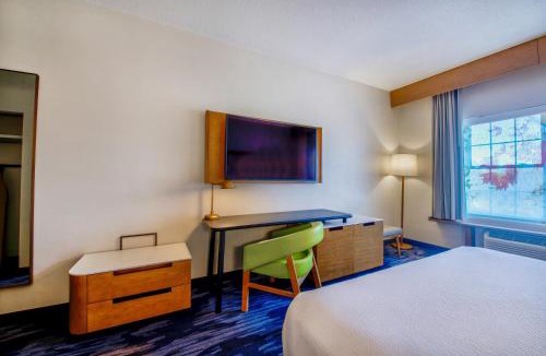 Cortland West Hotel | Fairfield Inn & Suites by Marriott Cortland