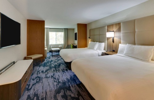 Dalton Hotel | Fairfield Inn & Suites by Marriott Dalton