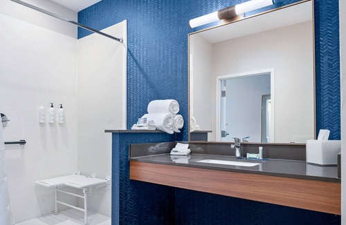 Corinth Hotel | Fairfield Inn & Suites by Marriott Corinth South Denton Area