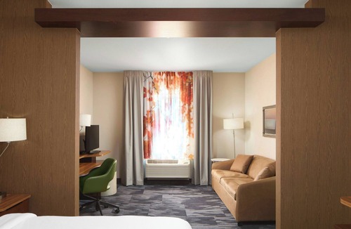 Western Gardens Hotel | Fairfield Inn & Suites by Marriott Geneva Finger Lakes