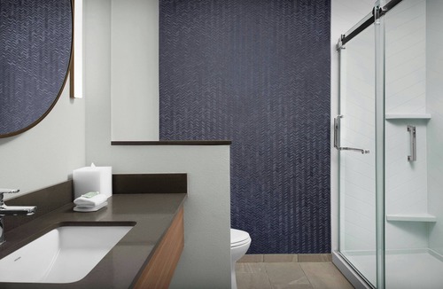 Paris Hotel | Fairfield Inn & Suites by Marriott Paris