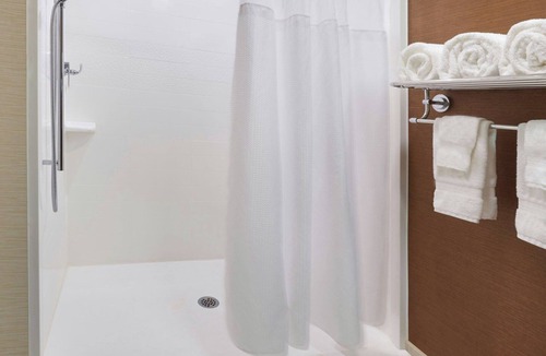 Barrie Hotel | Fairfield Inn & Suites by Marriott Barrie