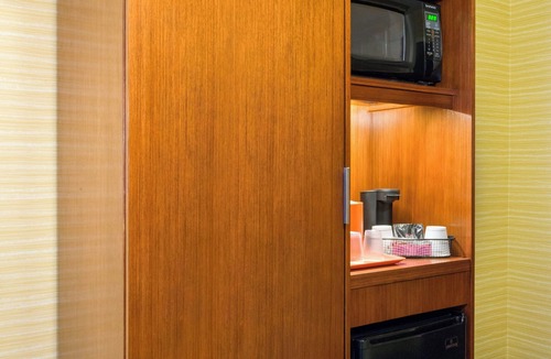 Fort Lee - Paramus Hotel | Fairfield Inn & Suites by Marriott Paramus