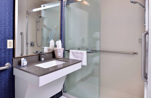 Beloit Hotel | Fairfield Inn & Suites by Marriott Beloit