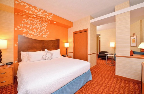Nottingham Hotel | Fairfield Inn & Suites by Marriott White Marsh