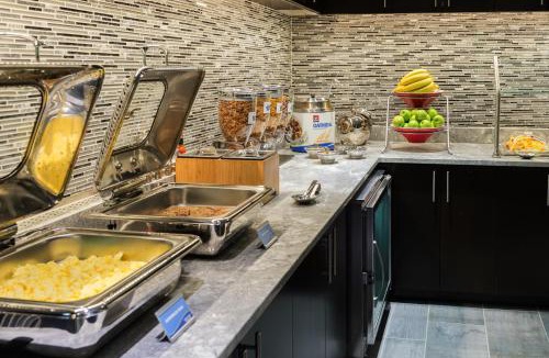 East Cambridge Hotel | Fairfield Inn & Suites by Marriott Boston Cambridge