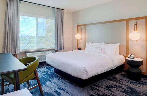 Columbus Hotel | Fairfield Inn & Suites by Marriott Columbus, IN