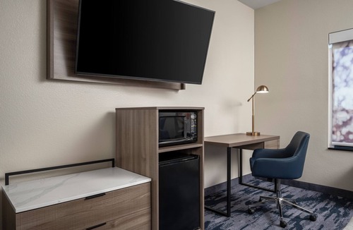 South Arlington Hotel | Fairfield Inn & Suites by Marriott Dallas Mansfield