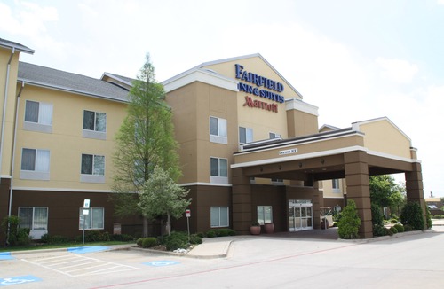 Denton Hotel | Fairfield Inn & Suites Denton