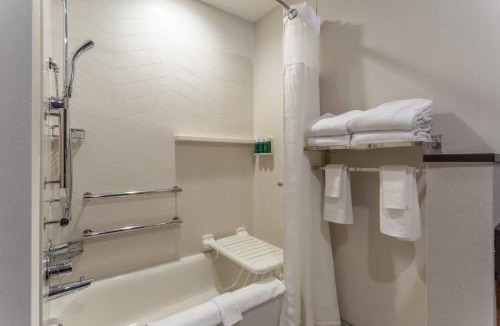 Franklin Hotel | Fairfield Inn & Suites Franklin