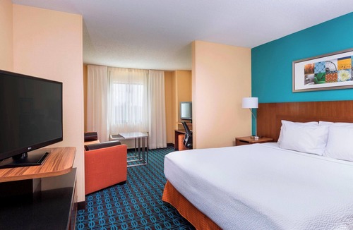 Galesburg Hotel | Fairfield Inn & Suites Galesburg