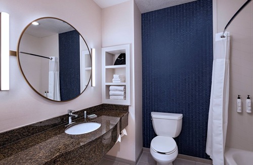 Hillsboro Hotel | Fairfield Inn & Suites Hillsboro