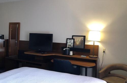 Southeast Houston Hotel | Fairfield Inn & Suites Houston Hobby Airport