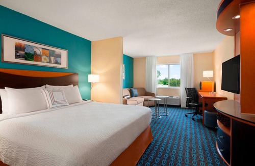 Lansing Hotel | Fairfield Inn & Suites Lansing West