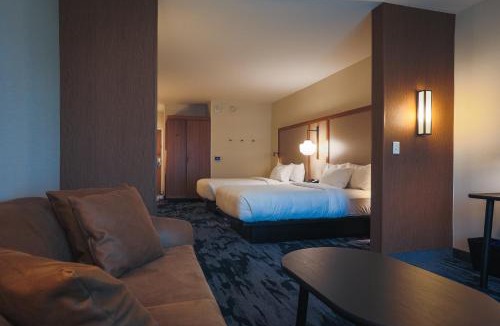 Upper Peninsula Michigan Hotel | Fairfield Inn & Suites Marquette