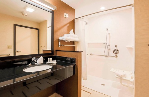 Pleasanton Hotel | Fairfield Inn & Suites Pleasanton