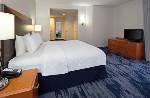 Bremerton Hotel | Fairfield Inn & Suites Seattle Bremerton